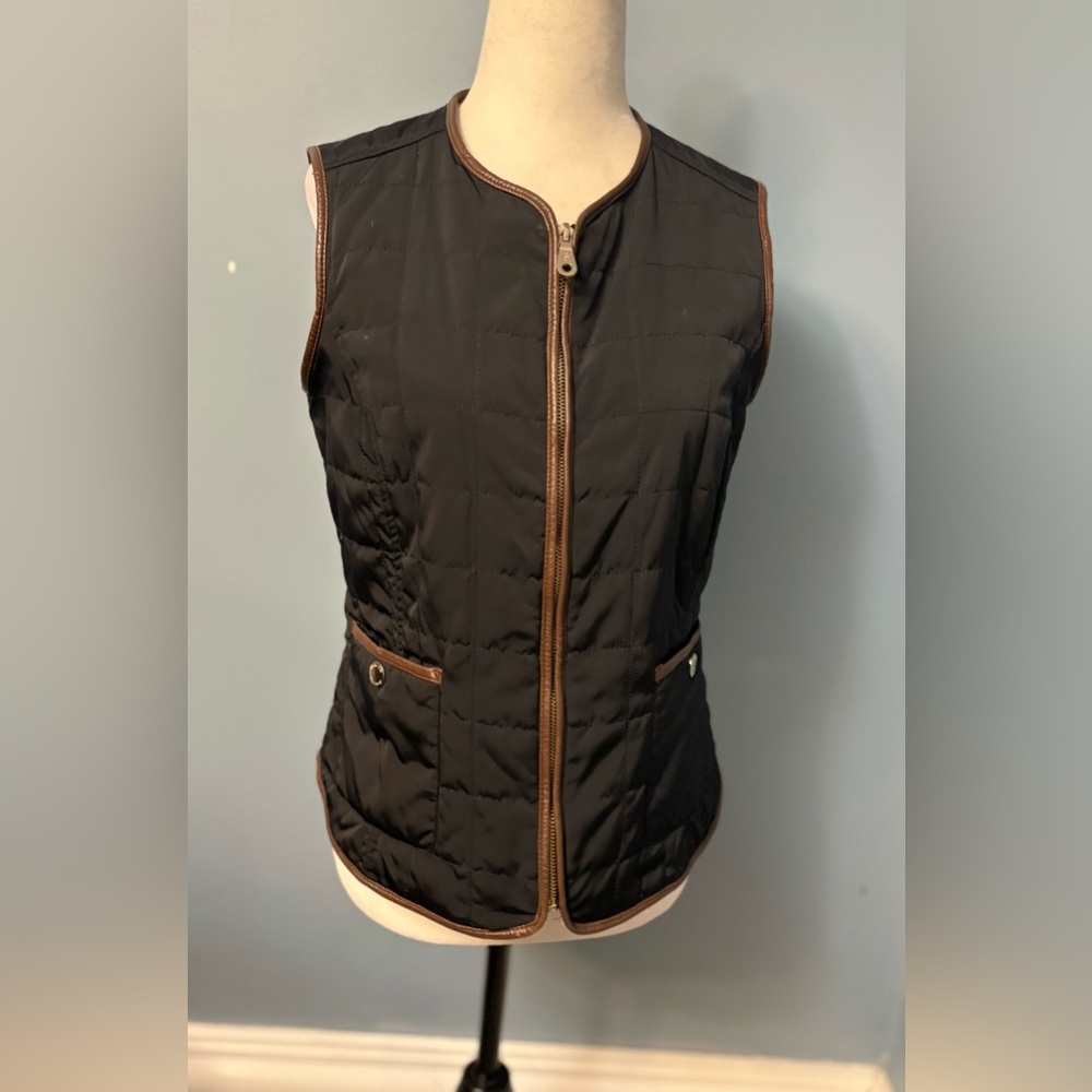 Massimo Dutti Black Quilted Vest with Brown Trim